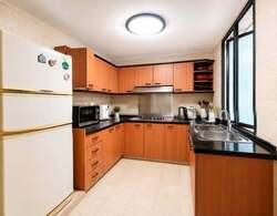 Simsville (D14), Condominium #566153601
